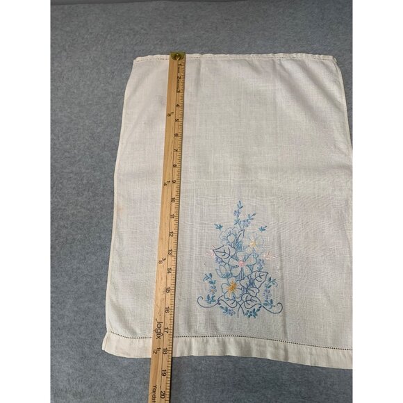 Vintage Hand-Embroidered Floral Linen Finger Towel Set Delicate Patterns & Soft - Picture 7 of 10